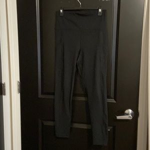 Black leggings size large with pockets